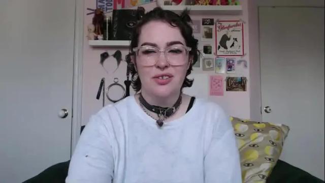 Image 4 of vixinvvitch Stream on Chaturbate on 22 days ago