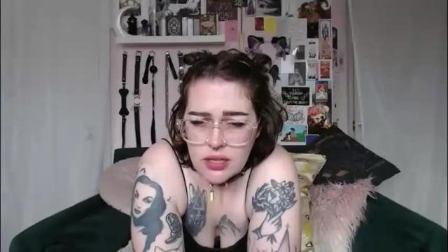 Image 12 of vixinvvitch Stream on Chaturbate on 2 months ago