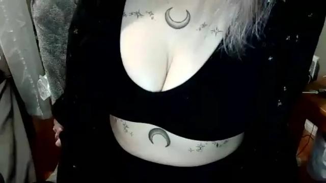 Image 3 of vixxenklz Stream on Chaturbate on 17 months ago