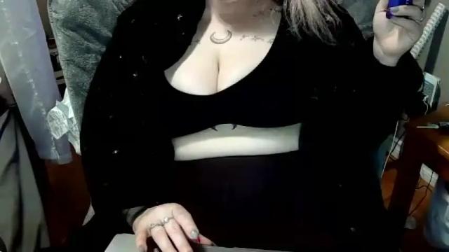 Image 7 of vixxenklz Stream on Chaturbate on 17 months ago