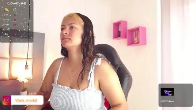 Image 7 of vlackzova Stream on Chaturbate on 18 months ago