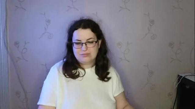 Image 12 of vladacandy Stream on Chaturbate on 1 month ago