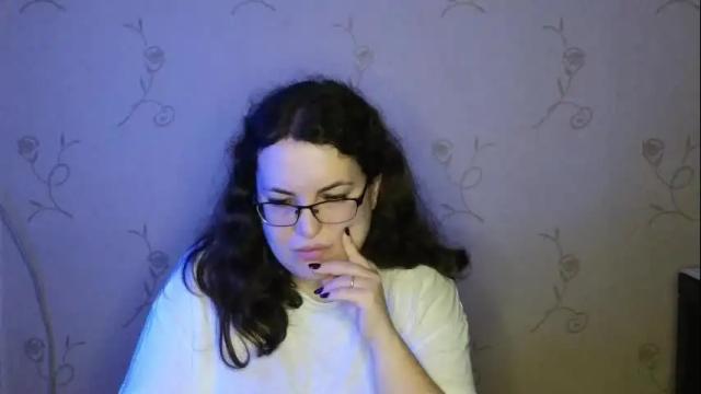 Image 4 of vladacandy Stream on Chaturbate on 1 month ago