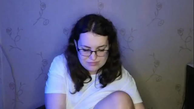 Image 2 of vladacandy Stream on Chaturbate on 1 month ago