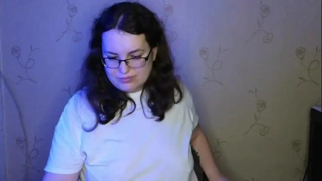 Image 3 of vladacandy Stream on Chaturbate on 1 month ago