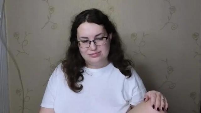 Image 2 of vladacandy Stream on Chaturbate on 1 month ago