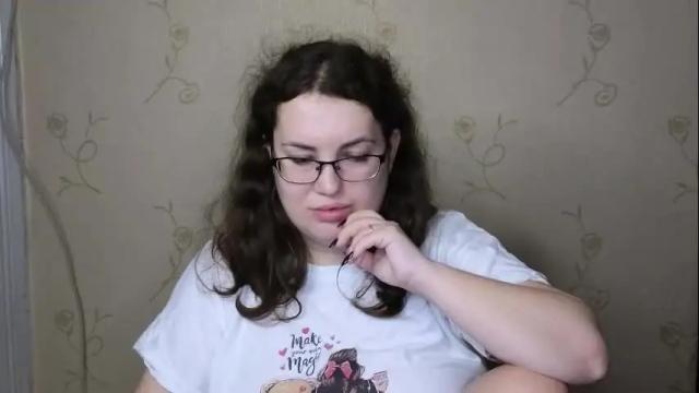 Image 8 of vladacandy Stream on Chaturbate on 1 month ago