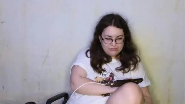 Image 4 of vladacandy Stream on Chaturbate on 1 month ago