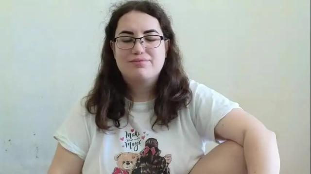 Image 6 of vladacandy Stream on Chaturbate on 22 days ago