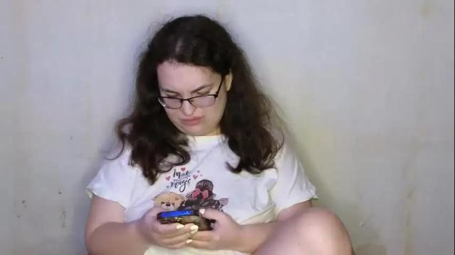 Image 3 of vladacandy Stream on Chaturbate on 12 days ago