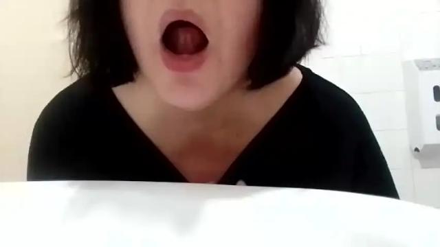 Image 12 of voluptuosaxl Stream on Chaturbate on 18 months ago