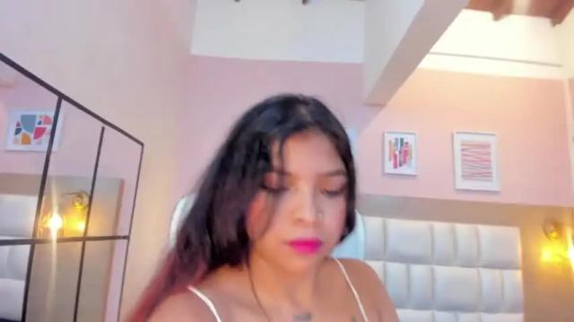 Image 7 of vony_taste Stream on Chaturbate on 17 months ago