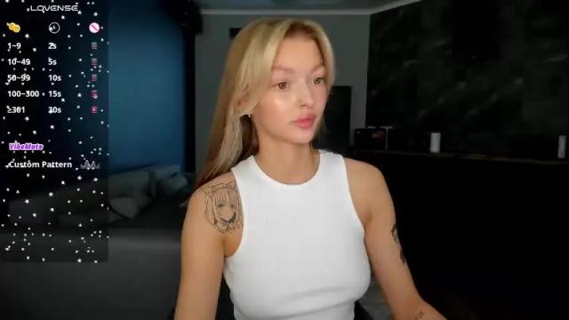 Image 3 of vopooo Stream on Chaturbate on 1 month ago