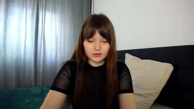 Image 3 of vr_lol Stream on Chaturbate on 15 months ago