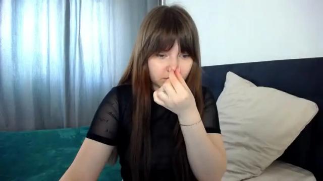 Image 7 of vr_lol Stream on Chaturbate on 15 months ago
