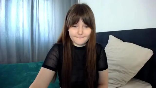 Image 8 of vr_lol Stream on Chaturbate on 15 months ago