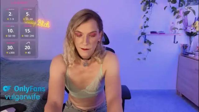 Image 12 of vulgar_wife Stream on Chaturbate on 2 months ago