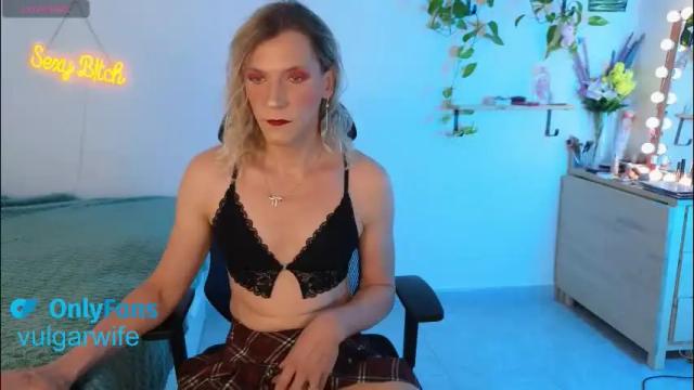 Image 6 of vulgar_wife Stream on Chaturbate on 2 months ago