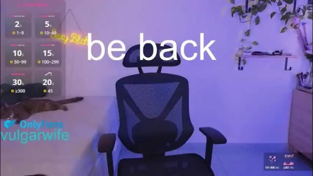 Image 10 of vulgar_wife Stream on Chaturbate on 27 days ago