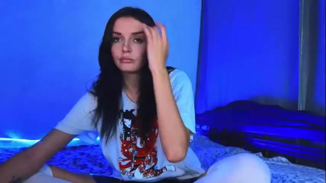 Image 3 of vvanessaray Stream on Chaturbate on 16 days ago
