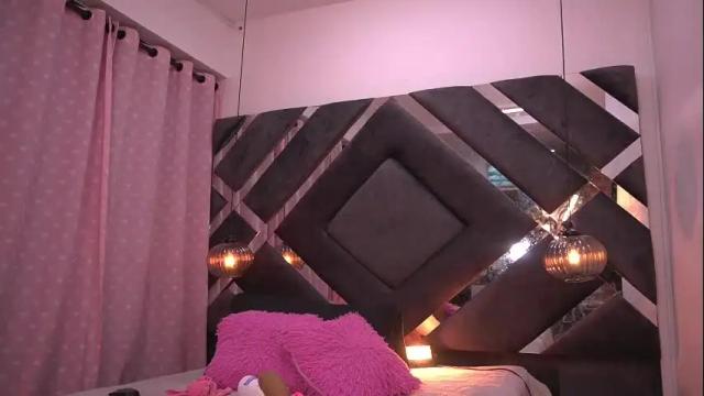 Image 12 of vvioleta_ Stream on Chaturbate on 1 month ago