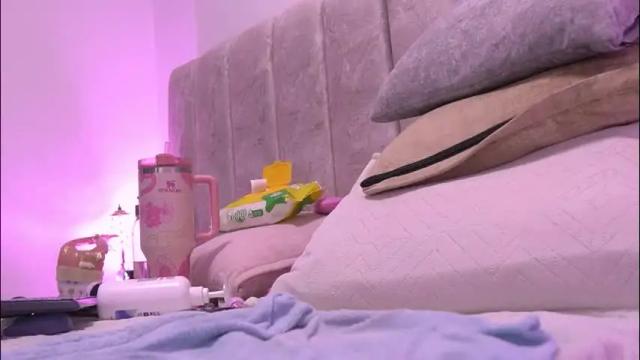 Image 12 of vvioleta_ Stream on Chaturbate on 22 days ago