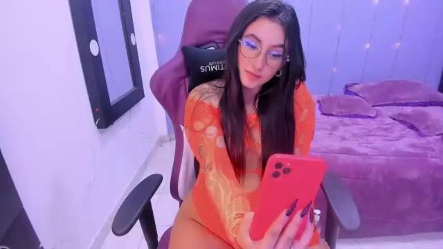 Image 2 of vviolettt Stream on Chaturbate on 22 months ago