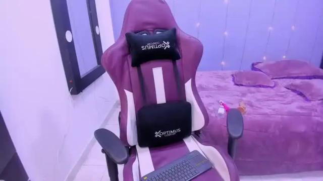 Image 8 of vviolettt Stream on Chaturbate on 22 months ago