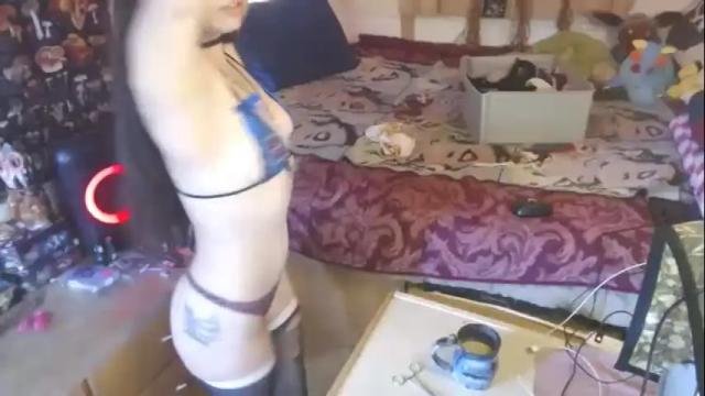 Image 4 of waifublu1371 Stream on Chaturbate on 18 months ago