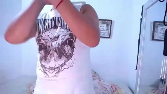 Image 2 of wanda_ember Stream on Chaturbate on 14 months ago