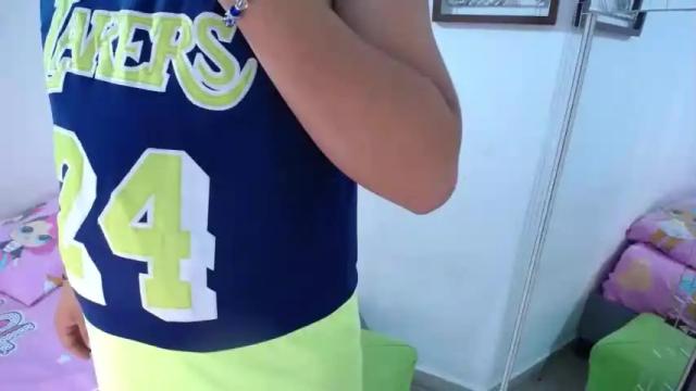 Image 2 of wanda_ember Stream on Chaturbate on 14 months ago