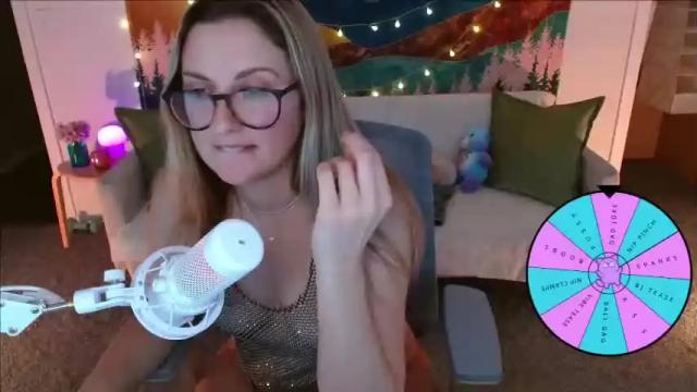 Image 2 of wanderwoman2 Stream on Chaturbate on 13 months ago