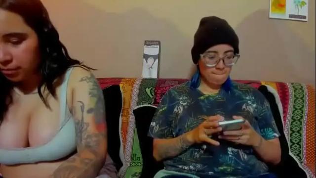Image 12 of waningrosee Stream on Chaturbate on 1 month ago