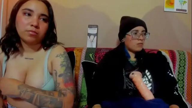 Image 2 of waningrosee Stream on Chaturbate on 1 month ago