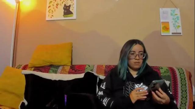 Image 12 of waningrosee Stream on Chaturbate on 26 days ago