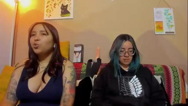Image 2 of waningrosee Stream on Chaturbate on 26 days ago