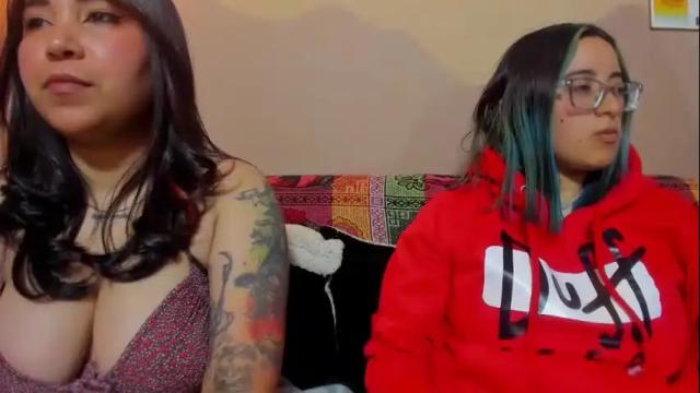Image 4 of waningrosee Stream on Chaturbate on 21 days ago