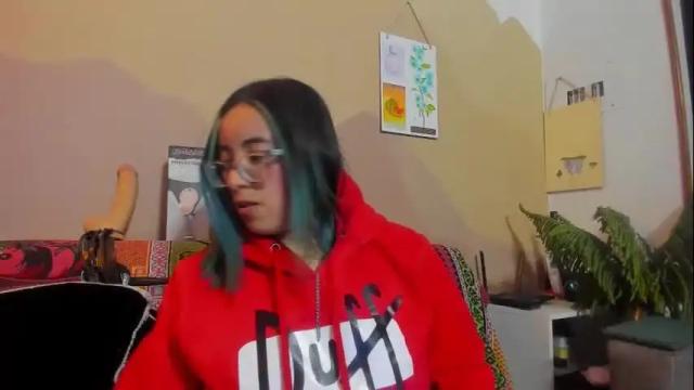 Image 7 of waningrosee Stream on Chaturbate on 12 days ago