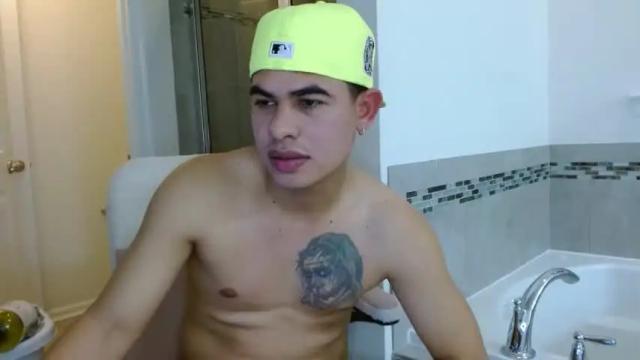 Image 4 of wasom_18 Stream on Chaturbate on 17 months ago