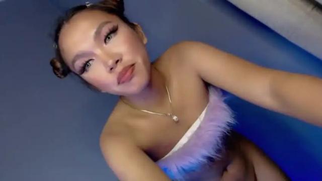 Image 10 of water_lily28 Stream on Chaturbate on 13 months ago
