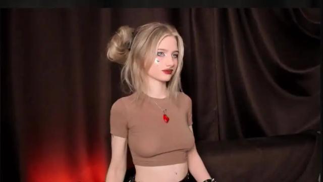 Image 3 of waterfallwoods Stream on Chaturbate on 1 month ago