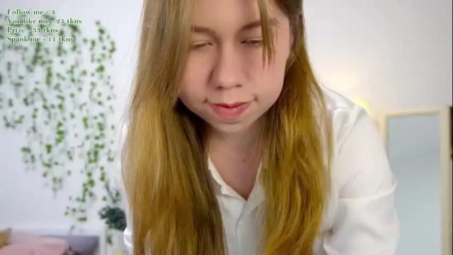 Image 3 of watermelon_sugar_ Stream on Chaturbate on 1 month ago