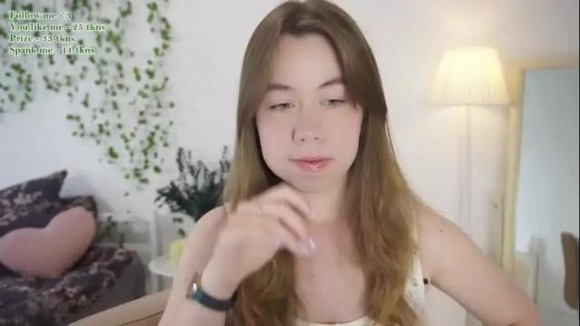 Image 3 of watermelon_sugar_ Stream on Chaturbate on 7 days ago