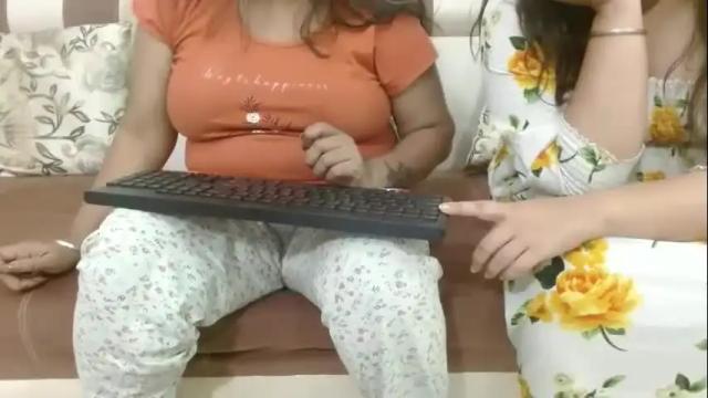 Image 4 of we_are_indian Stream on Chaturbate on 1 month ago