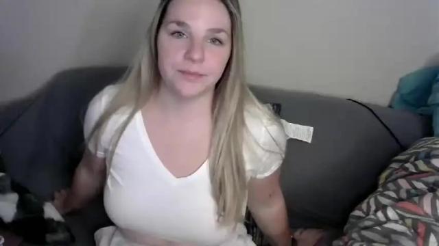 Image 6 of wearedrunkaf Stream on Chaturbate on 20 months ago