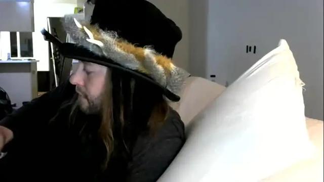 Image 10 of wearedrunkaf Stream on Chaturbate on 19 months ago