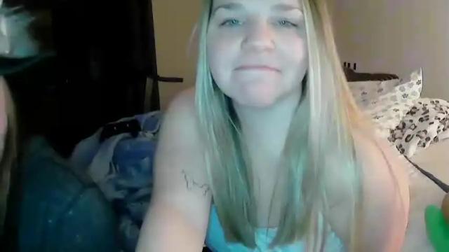 Image 8 of wearedrunkaf Stream on Chaturbate on 13 months ago
