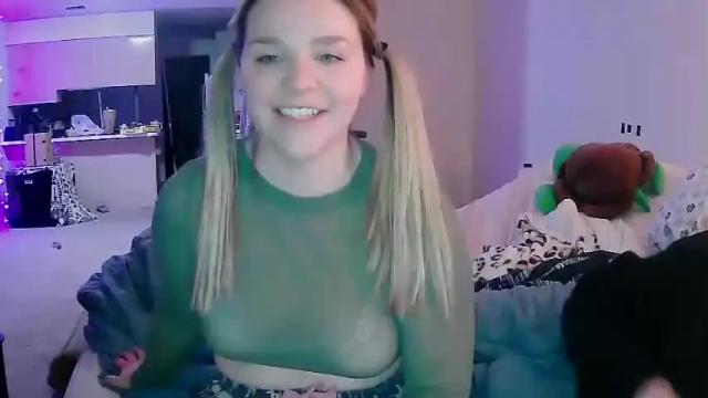 Image 4 of wearedrunkaf Stream on Chaturbate on 15 months ago