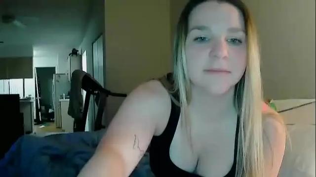 Image 4 of wearedrunkaf Stream on Chaturbate on 12 months ago