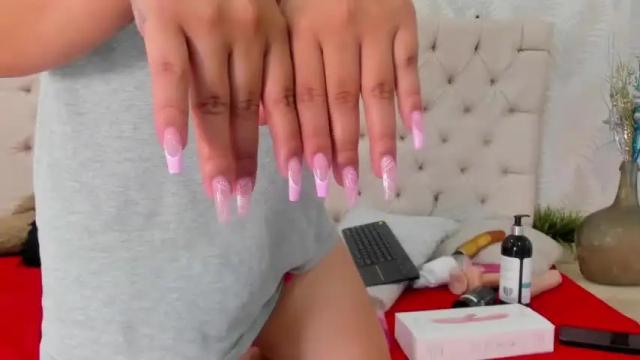 Image 3 of weedqueen_official Stream on Chaturbate on 17 months ago
